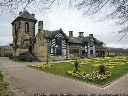 Shibden Hall. Photo © Alexander P Kapp (cc-by-sa/2.0)