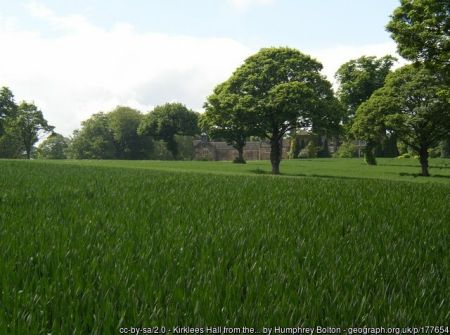 Kirklees Hall and park. Photo © Humphrey Bolton (cc-by-sa/2.0)