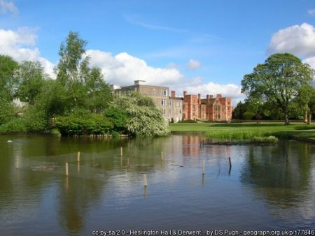 University of York and Heslington Hall. Photo © DS Pugh (cc-by-sa/2.0)