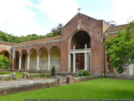 Lawnswood Cemetery. Photo © Stephen Craven (cc-by-sa/2.0)