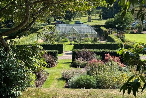 Jervaulx Hall gardens & glasshouse