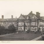 Abbey House Whitby, 1905. Photo Edgar Scamell. ©Victoria & Albert Museum, London